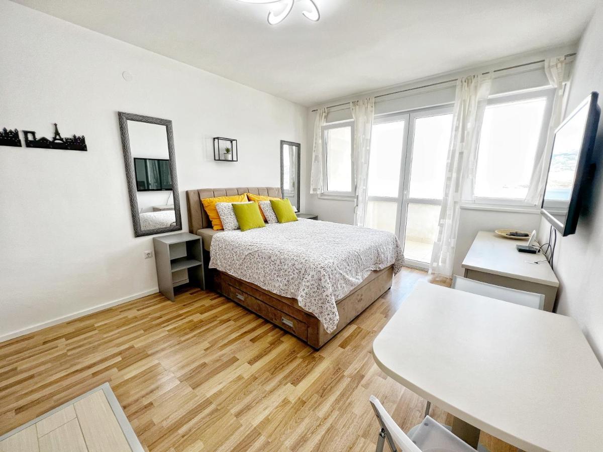 Studio Apartma Pag Blue Ocean 1 With Sea View Паг Екстериор снимка